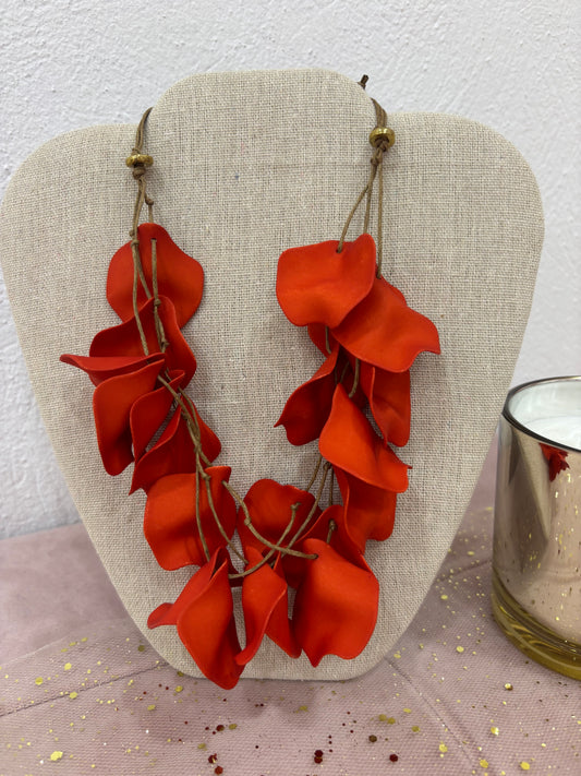 Collar Pétalos