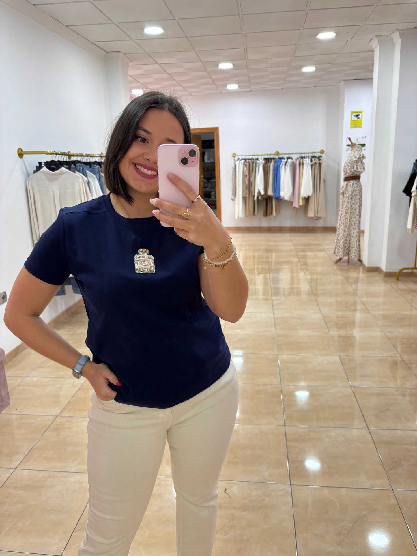 Camiseta Perfume